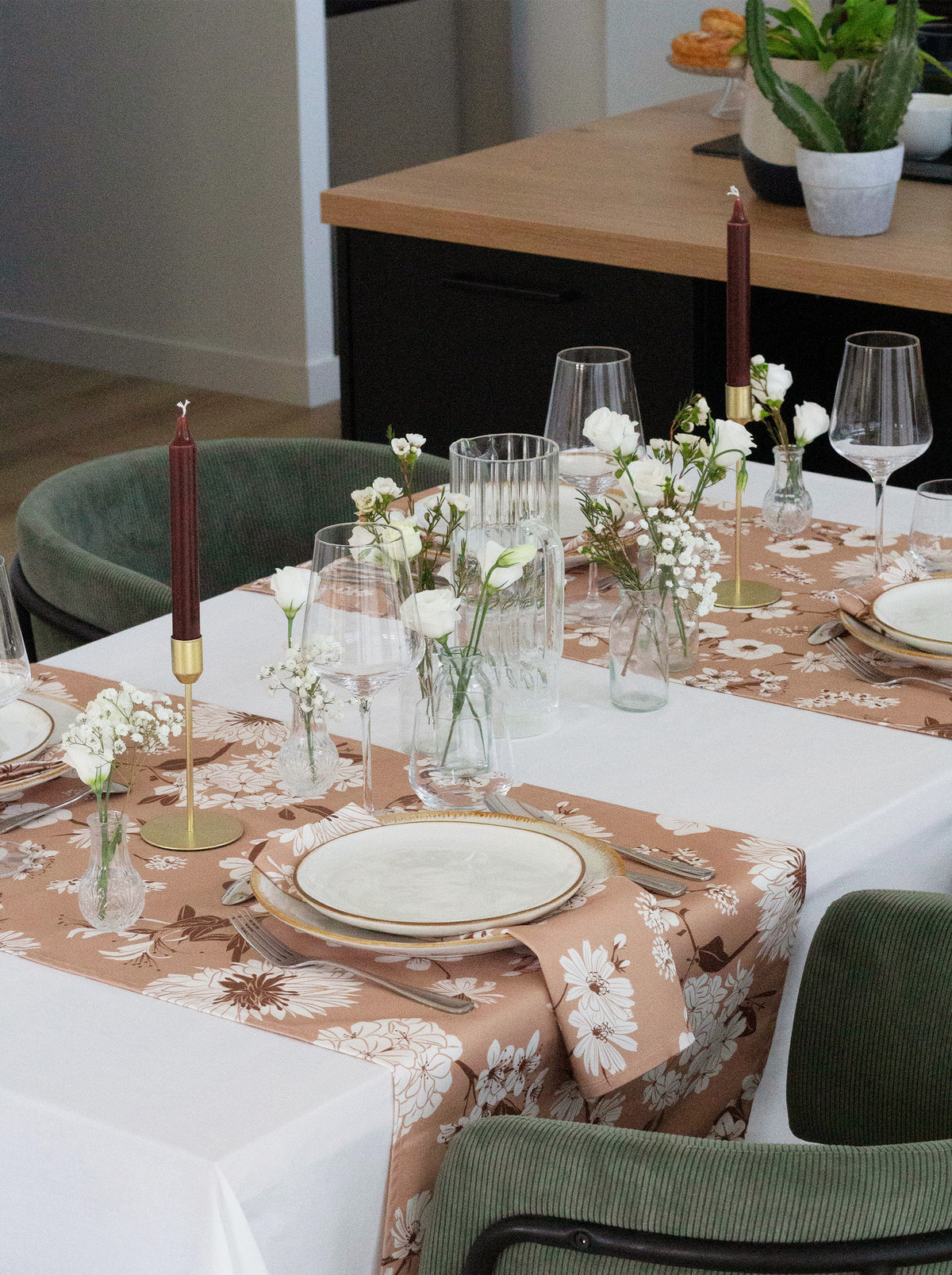 Chemin de table Fleurs de Bach — Cappuccino