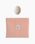 Assortiment pochette plate & savon — Corail poudré, rayures fines vert/jaune