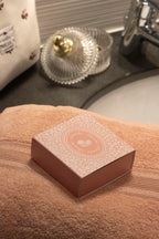 Assortiment pochette plate & savon — Roseraie blanc coton